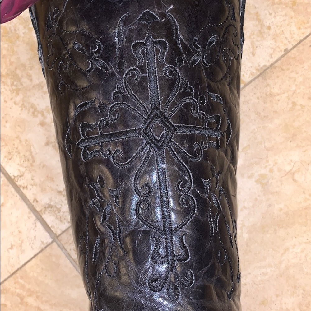 Corral Black Embroidered Heeled Boots - image 5